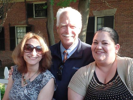 At the pre-dinner party, Mirela Omerbasic and Amy Mancini shared a conversation with Mike Jones