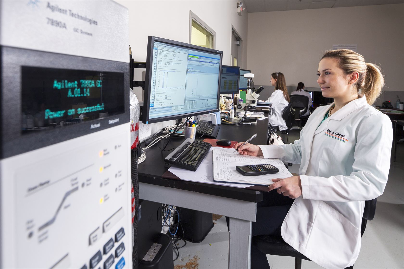 Women Working in Lab